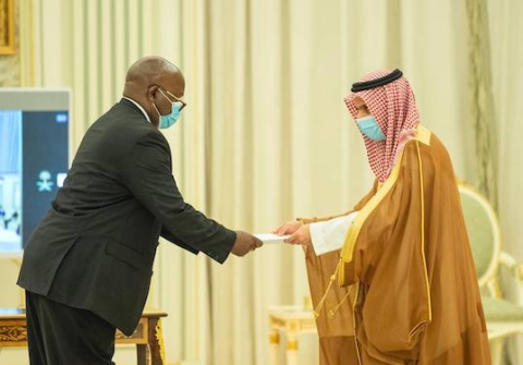 H.E. Amb.Isaac Biruma Sseburime, Presents letters of credence to the Custodian of the two Holly Mosques 